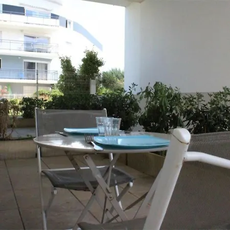 Avec Terrasse Et Piscine A - A Proximite - Fr-1-246-183 * La Rochelle (Charente-Maritime)