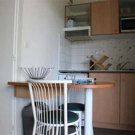 Avec Terrasse Et Piscine A - A Proximite - Fr-1-246-183 La Rochelle (Charente-Maritime)