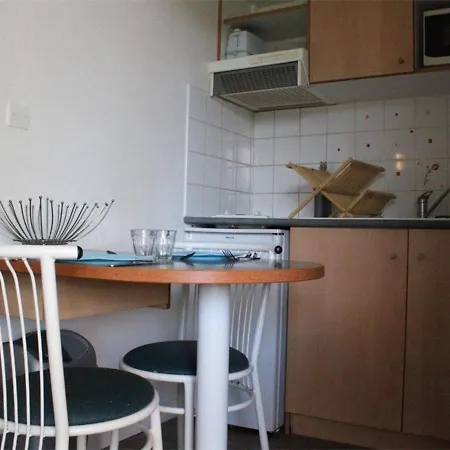 Avec Terrasse Et Piscine A - A Proximite - Fr-1-246-183 דירה לה רושל